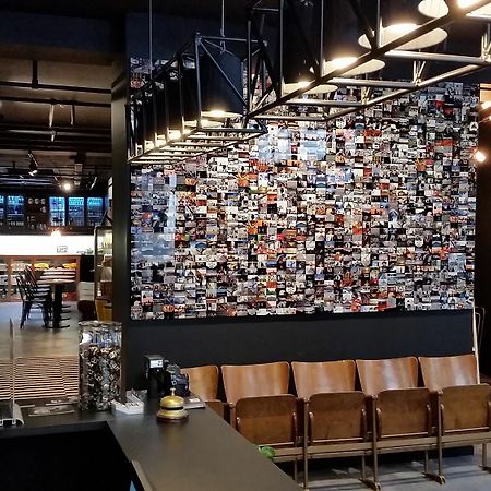 Zoom Hotel Брюксел Екстериор снимка